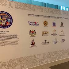 كمنترين ڤلنچوڠن، كسنين دان كبوداين) adalah kementerian yang berada di bawah kerajaan malaysia. Fotos Bei Kementerian Pelancongan Dan Kebudayaan Malaysia Kpk 26 Tipps