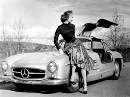 Sophia Loren Her Mercedes Benz 300 Sl Gullwing Mercedes Benz 300 Mercedes 300sl Sophia Loren