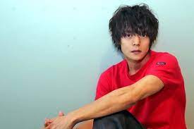 画像に含まれている可能性があるもの 1人 子供 クローズアップ 窪田正孝 男性 ポーズ ポーズ集