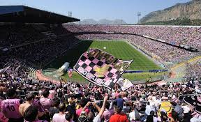 Palermo is a key intersection on the sicilian road network, being the junction between the eastern a19 motorway to trapani, the southeastern a29 to airport and mazara del vallo and the southwestern a19 to catania and a20 to messina. Calcio Il Palermo Torna In Serie C Tra Certezze E Ambizioni Tutto Quello Che Dovreste Sapere Sulla Formazione Rosanero Scomunicando