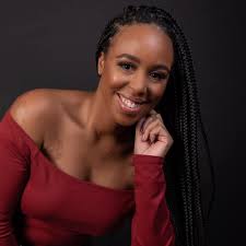 Aye @ultabeauty the Orlando beauty professionals are ready!😎 #holliek  #professionalmakeupartist #orlandomakeupartist #productionmakeupartist  #orlandoesthetician #orlandocontentcreator