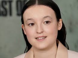 Kirsten Cherry's Instagram, Twitter & Facebook