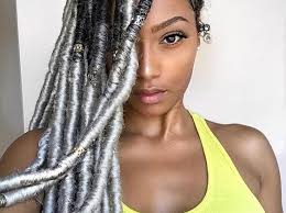 Changez de coiffure au gré de vos envies avec les mèches à tresser pour braids ! 10 Tresses Ombrees A Adopter Cet Ete Ma Coiffeuse Afro