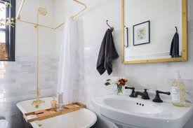 7 tiny bathrooms brimming with stylish