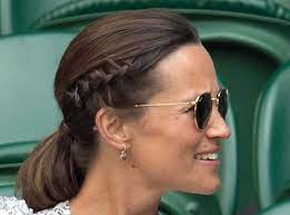Daily hairstyles for reducing reclining hairline female. 6 Gorgeous Hairstyles That Will Hide Thinning Hair Hairstyles For Receding Hairline Thin Hair Styles For Women Haircuts For Receding Hairline