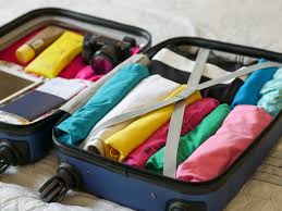 🧳✨ Travel Tip #2: Pack Smart, Not Heavy! Overpacking can slow you down and  cost you extra in baggage fees 💸 ✔️ Stick to versatile outfits ✔️ Use  packing cubes ✔️ Roll