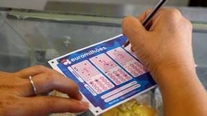 Como ninguém acertou na chave, o próximo jackpot é de 77 milhões de euros. Jackpot Do Euromilhoes Cresce Para 71 Milhoes De Euros Sociedade Correio Da Manha