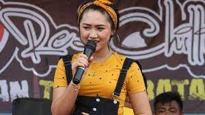 Chord Kunci Gitar dan Lirik Lagu Aku Rela - Happy Asmara, Jika Dia Bisa Membuatmu Bahagia . . - Tribunsolo.com