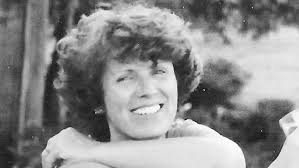 Karen Mcnelis's Instagram, Twitter & Facebook