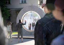 The production of the lublin van, which started in 1993, was intended to replace the aging żuk which was finally discontinued in 1998. Portal Installation In Vilnius Erlaubt Echtzeit Bildubertragung Mit Lublin In Polen