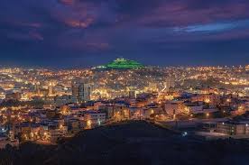 أسعد الله أوقاتكم وكل عام وأنتم بخير عام هجري جديد سائلا المولى لكم دوام التوفيق والنجاح صورة ليليه لمدينة أبها Fujifilm T1 Paris Skyline Skyline Paris