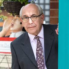 Coronation Street legend returns to set to support former co-star