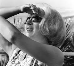 Rene Carpenter, Astronaut's Wife Who Broke NASA Mold, Dies ...