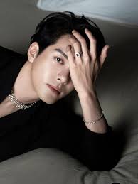 Правильно, Друже! Почитай. Релаксуй. Будь самим собою. А публіка