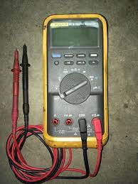 Pin By Cw On Voltmeter In 2021 Multimeter Electrical Troubleshooting Being Used