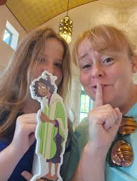 Disney Resort Character Hunt Activity and Prizes