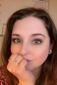 Teri Shaw's Instagram, Twitter & Facebook