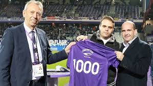 Le fk austria vienne (en allemand : Fk Austria Wien On Twitter 1000 Stadiontour Besucher Mit Trikot Geehrt Https T Co 17vzkfpnwg