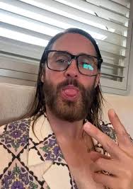 Honey you're looking at my post and you can't even say Hi to me or you  don't love me anymore 💔💔💔