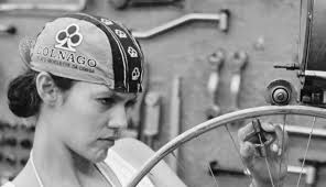 No. 11. MID MAY. The T-shirt and T. Gabner Rughut, the Phillips hoax,