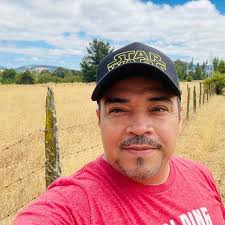 Alexis Olea's Instagram, Twitter & Facebook