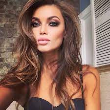 7 Easy Tips On How To Fake A Perfect Defined Jawline Her Style Code Hair Styles Hair Makeup Hair Beauty
