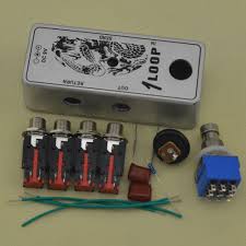 I plug my guitar in from the right, the signal to the amp goes out the left, and the effects loop through the other two jacks. 2021 Diy True Bypass Looper Effect Pedal Guitar Effect Pedal Looper Switcher True Bypass Guitar Pedal 1 Loop Switch Aluminum Kits From Cnprotaitone 16 4 Dhgate Com