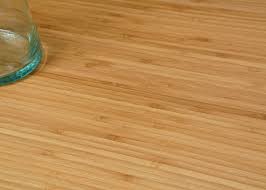 Il garantit alors un sol durable et résistant, indispensable aux pièces humides. Parquet Bambou Cafe Vertical Pre Huile La Parqueterie Nouvelle