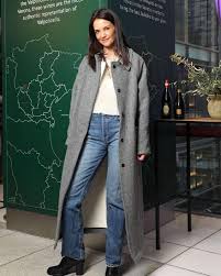 Rag and bone newbury boot's designers and manufacturer always try their best to give you the most superior. Rag Bone Newbury 2 0 Bootie Worn By Katie Holmes New York City December 14 2019 Spotern