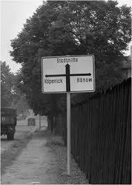 Ortseingang Von Berlin Mahlsdorf 50er Jahre Www Ddr Fotos De Ddr Fotoarchiv Von Marco Bertram Berlin Ostberlin Ddr