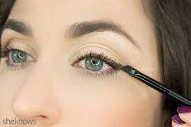 How To Wear 1 Eyeshadow 4 Ways No Makeup Junkie Skills Required Eyeshadow As Eyeliner Using Eyeshadow As Eyeliner How To Use Eyeshadow As Eyeliner