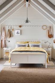 Hemnes Bettgestell Weiss Gebeizt Ikea Deutschland In 2020 Ikea Hemnes Bett Hemnes Schlafzimmer Bettgestell
