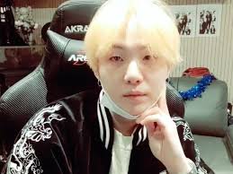 Digital pvc size chart : Beyond The Style Alex On Twitter Suga Suga 190309 Bts ë°©íƒ„ì†Œë…„ë‹¨ ë¯¼ìœ¤ê¸° Hoshihime 9039 Sukajan Velvet Black Fear Of God Off White Fg T Shirt