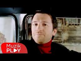 Ugur Arslan Karagumruk Yaniyor Official Video Youtube Videolar Muzik Youtube