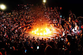 Villages may maintain one or several types of gamelan and use each for a ritually. 4 Rekomendasi Lokasi Menyaksikan Tari Kecak Di Bali