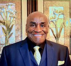 Larry Pinson's Instagram, Twitter & Facebook