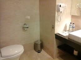 Gratis hotel, ikon komputer, kamar mandi, hotel panna vilas palace pemandangan danau, gratis, mandi, dikemas postscript, aldeia da fonte hotel, restoran, hotel butik, udaipur Kamar Mandi Bersih Picture Of Aston Makassar Hotel Convention Center Tripadvisor