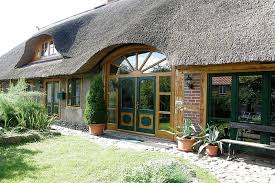 Pin Auf Charmante Kleine Landhauser