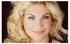 Andrea Gruber's Instagram, Twitter & Facebook