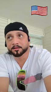 Hay mujeres que Iloran, pero nunca se rinden, una de ellas eres tú, Dios es  tu fuerza.Dios te bendiga, mujer valiente. Amén f7