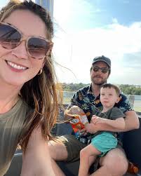 Lauren Tharp's Instagram, Twitter & Facebook