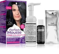 La tinta dei capelli è una scelta molto personale e i riflessi del nero sono tantissimi. Tinta Nera Per Capelli Capelli Corvini Notino It