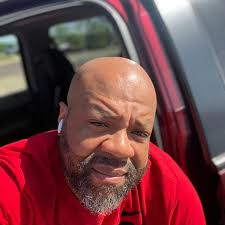 BREAKING: After missing over a month with an MCL sprain, Anthony Davis will  return Tuesday vs. Brooklyn. Great news for the Lakers ‼️ — Xavier Moon