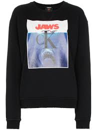 It can be placed in a covered porch or patio, protected from weather, or used indoors as an entryway doormat. Calvin Klein 205w39nyc Jaws Logo Cotton Sweatshirt Farfetch