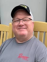 Is this Lynn's brother ???? 🙏