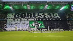 Fans haben jetzt ein eigenes hotel: Borussia Monchengladbach Fans Erinnern Mit Choreo An Erfolge