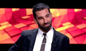 Arda turan'ın eşi aslıhan doğan'ın da 4 çocuk daha istediği ve kalabalık bir aile olmak istediği öğrenildi. Mahkeme Arda Turan Hakkindaki Beraat Kararini Bozdu
