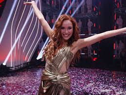 Beim top 21 walk dürfen die gntm kandidatinnen zu der das große finale der 13. Gntm Finale Eine Siegerin Ein Ausstieg Und Heidi Im Homeoffice Tv Und Film Vol At