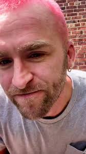 Pink to make the boys 😜 HAPPY PRIDE 🏳️‍🌈🏳️‍⚧️. Hair by @harryandre...