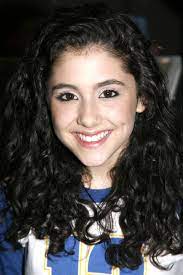 Golden brown is the most natural ariana grande's hair color that you can copy. 31 Celebs Whose Natural Hair Color Will Surprise You Ariana Grande Real Hair Ariana Grande Red Hair Natural Hair Styles
